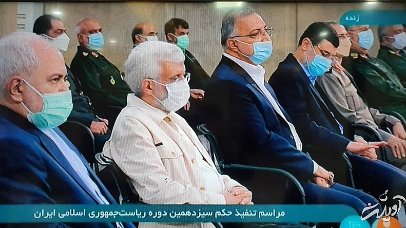 حاضران و غایبان مراسم تنفیذ/ احمدی‌نژاد و خاتمی نبودند، لاریجانی و رقبای رئیسی در مراسم نشستند